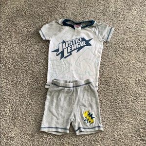Justice league boys size 5 pajamas